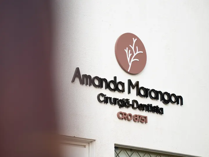 Fachada da clínica da Dra. Amanda Marangon, cirurgiã-dentista, no Jardim Califórnia em Cuiabá